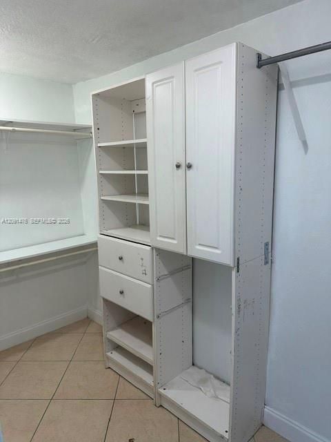 В аренду: $2,400 (2 спален, 2 ванн, 982 Квадратных фут)