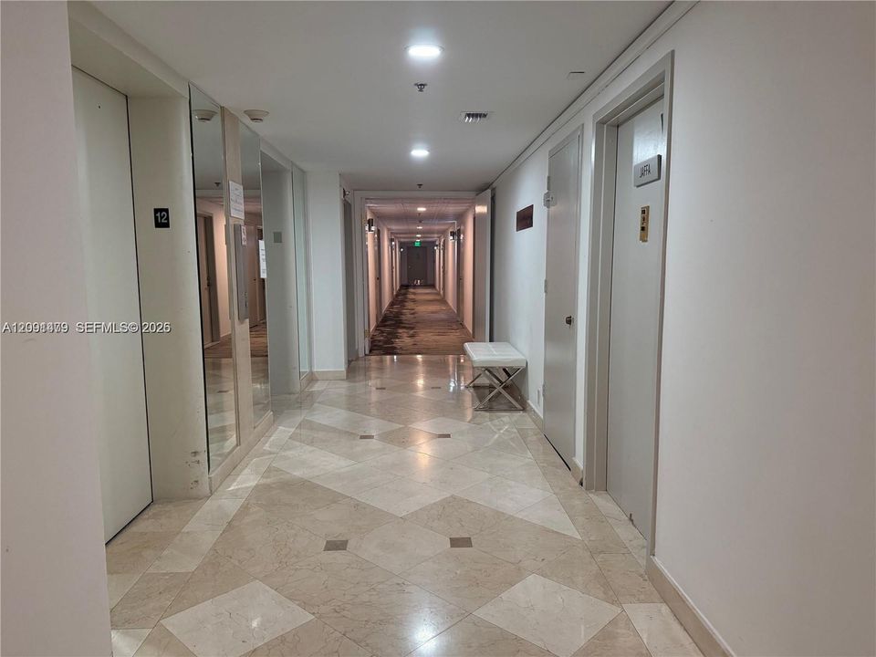 В аренду: $3,500 (2 спален, 2 ванн, 929 Квадратных фут)