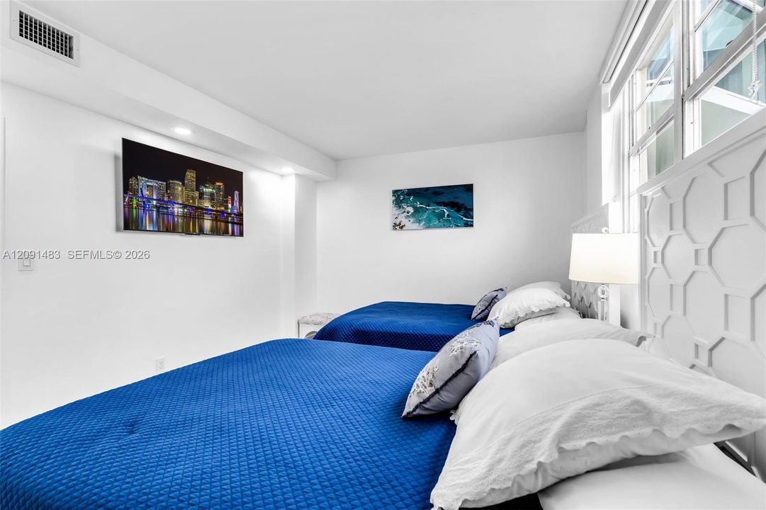 В аренду: $4,350 (1 спален, 1 ванн, 812 Квадратных фут)