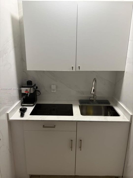 En Renta: $1,600 (1 camas, 1 baños, 2399 Pies cuadrados)