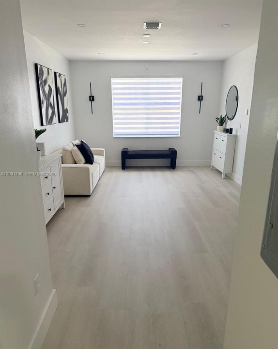 En Renta: $2,400 (3 camas, 2 baños, 1584 Pies cuadrados)