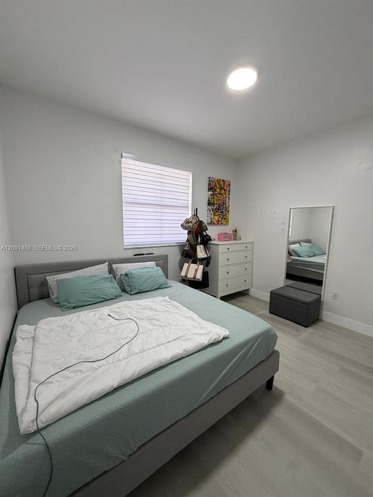 En Renta: $2,400 (3 camas, 2 baños, 1584 Pies cuadrados)
