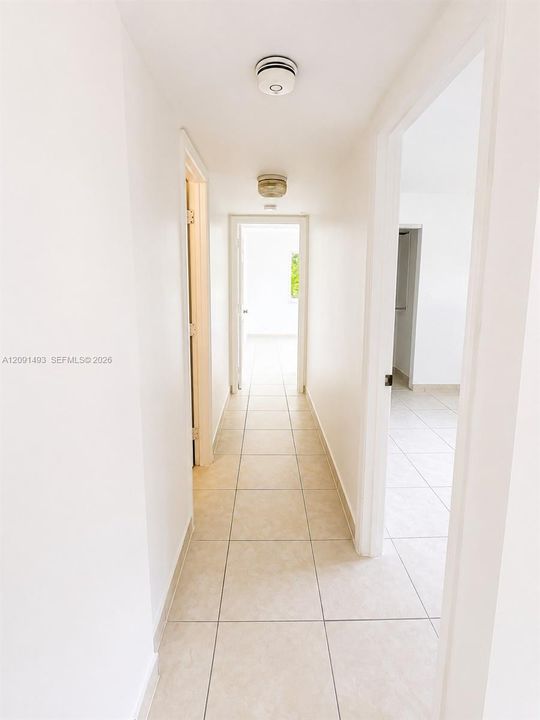En Renta: $1,895 (2 camas, 1 baños, 8140 Pies cuadrados)