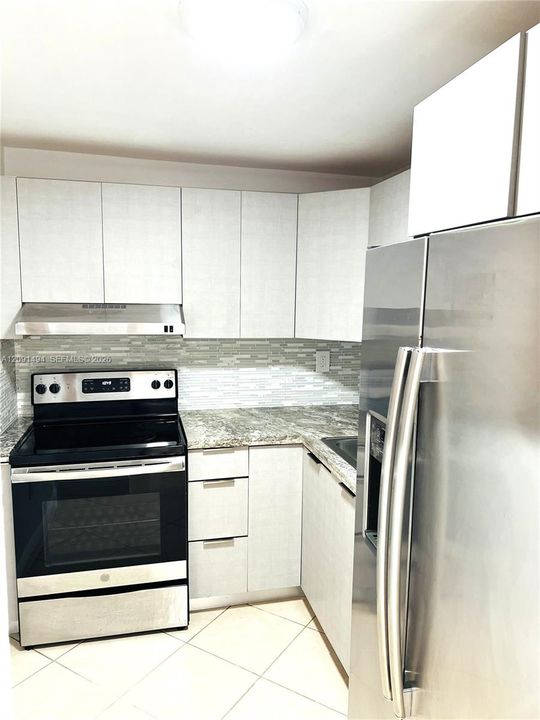 В аренду: $1,750 (1 спален, 1 ванн, 660 Квадратных фут)