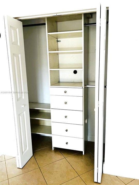 В аренду: $1,750 (1 спален, 1 ванн, 660 Квадратных фут)