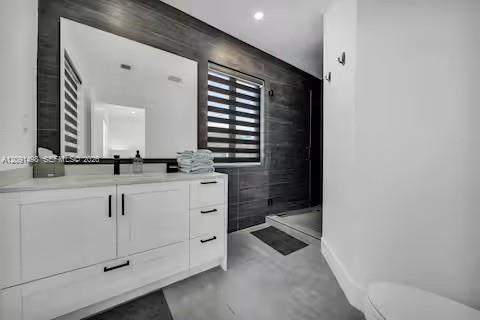 For Rent: $7,000 (3 beds, 3 baths, 1500 Square Feet)