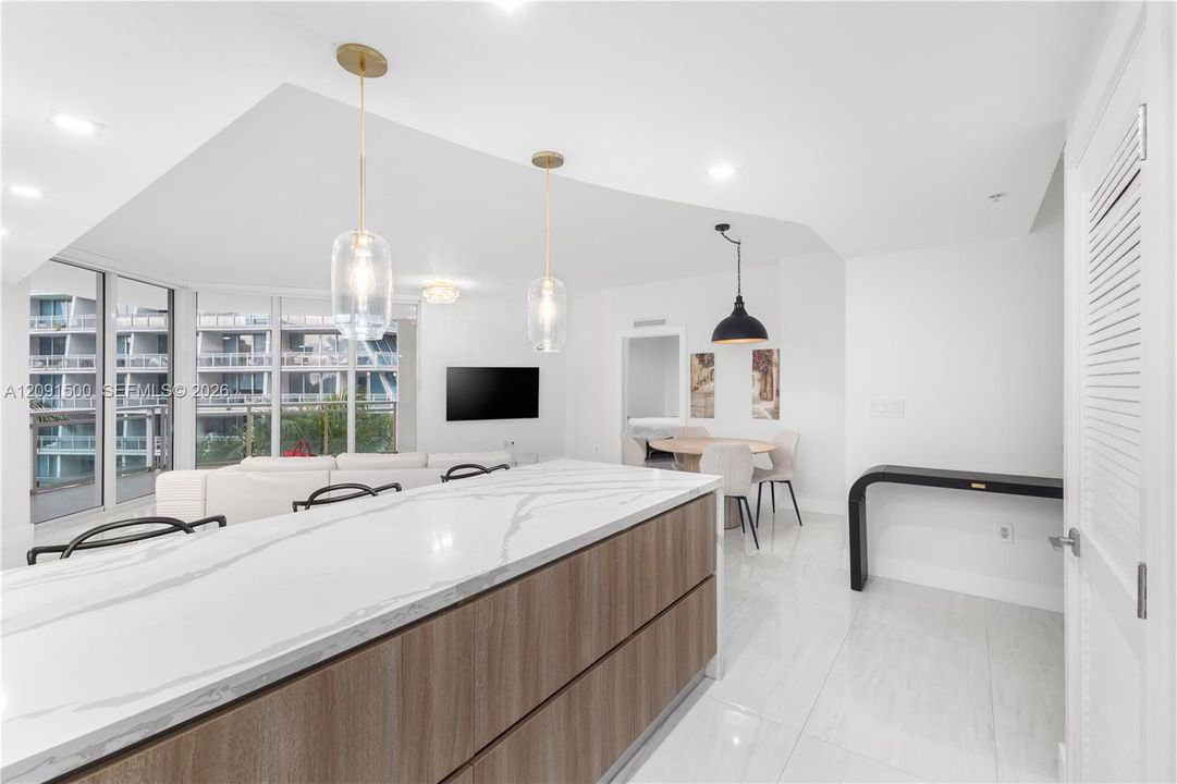 For Rent: $4,000 (2 beds, 2 baths, 1210 Square Feet)