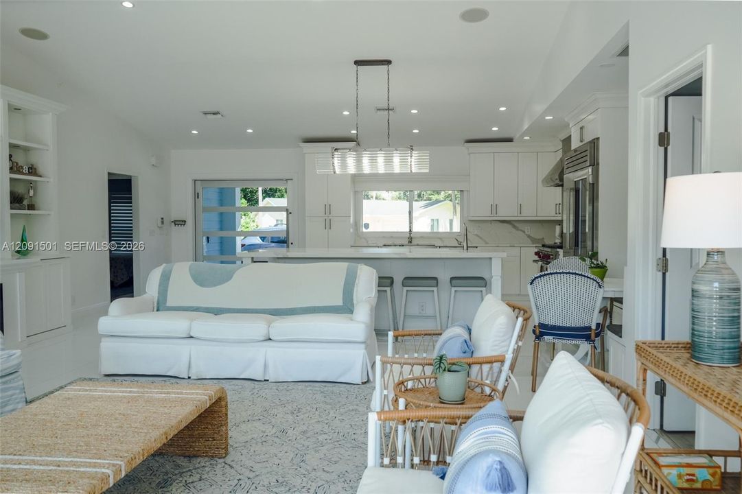 For Rent: $27,000 (3 beds, 2 baths, 1821 Square Feet)