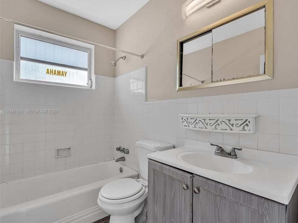 В аренду: $3,500 (4 спален, 3 ванн, 1079 Квадратных фут)