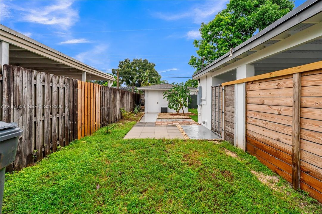 For Sale: $535,000 (3 beds, 2 baths, 1043 Square Feet)