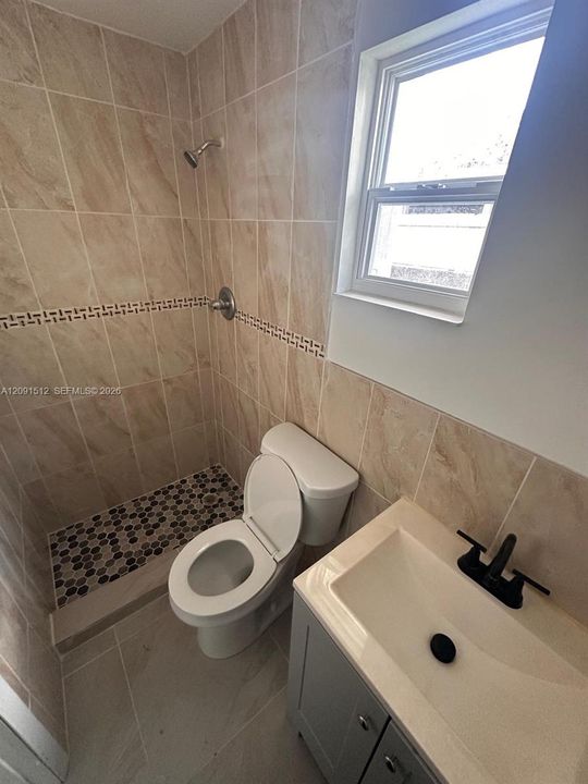 For Rent: $2,800 (3 beds, 2 baths, 1171 Square Feet)