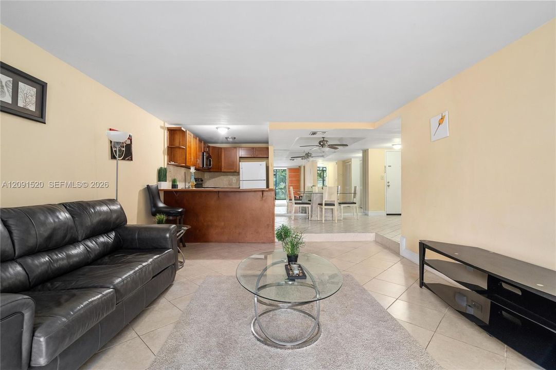 En Renta: $1,999 (1 camas, 1 baños, 800 Pies cuadrados)