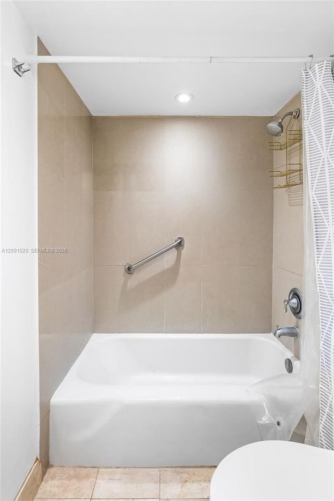 En Renta: $1,999 (1 camas, 1 baños, 800 Pies cuadrados)