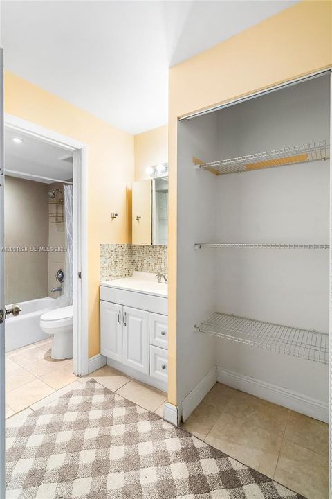 En Renta: $1,999 (1 camas, 1 baños, 800 Pies cuadrados)