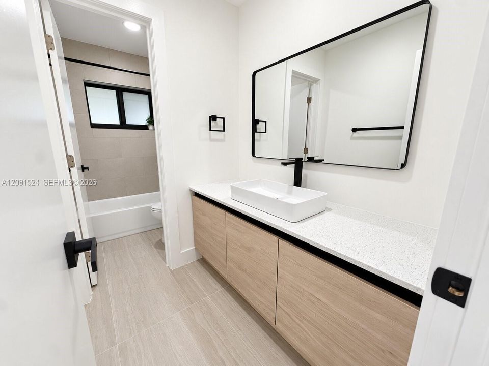 For Sale: $640,000 (3 beds, 2 baths, 1278 Square Feet)