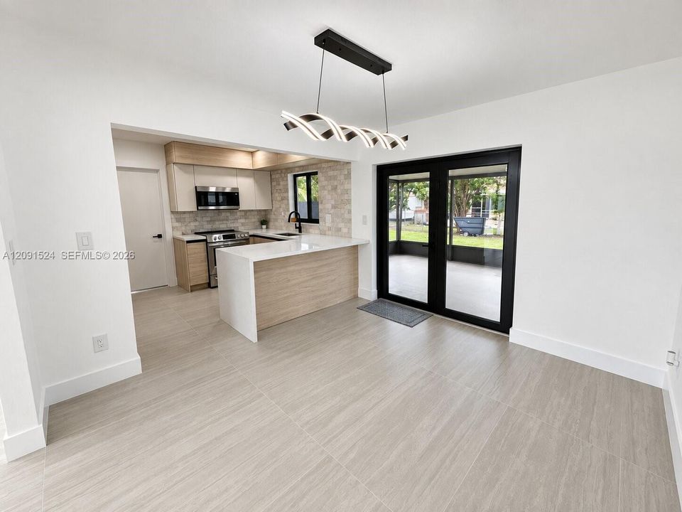 For Sale: $640,000 (3 beds, 2 baths, 1278 Square Feet)