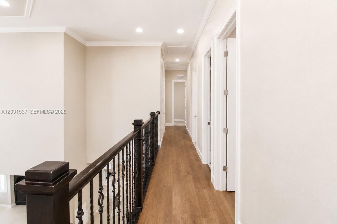 For Sale: $710,000 (5 beds, 3 baths, 2777 Square Feet)