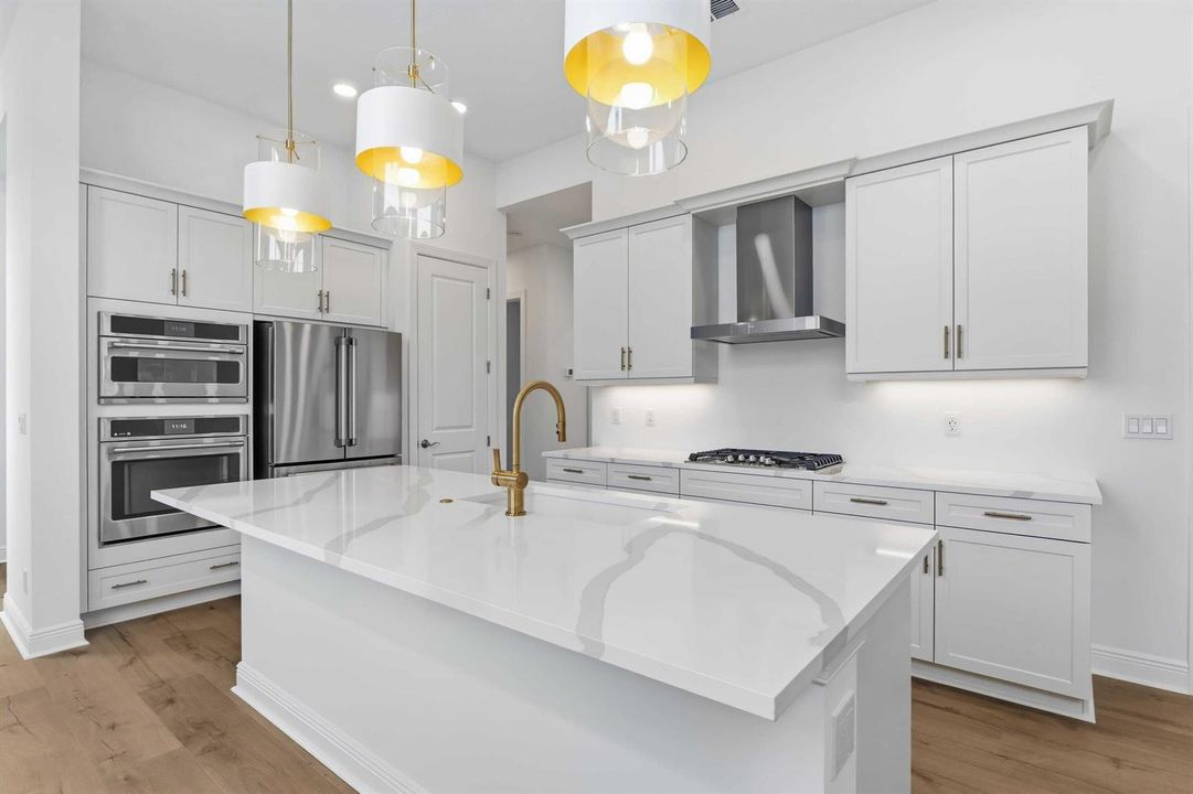 150_SE_Cortile_Ave_vacant-02