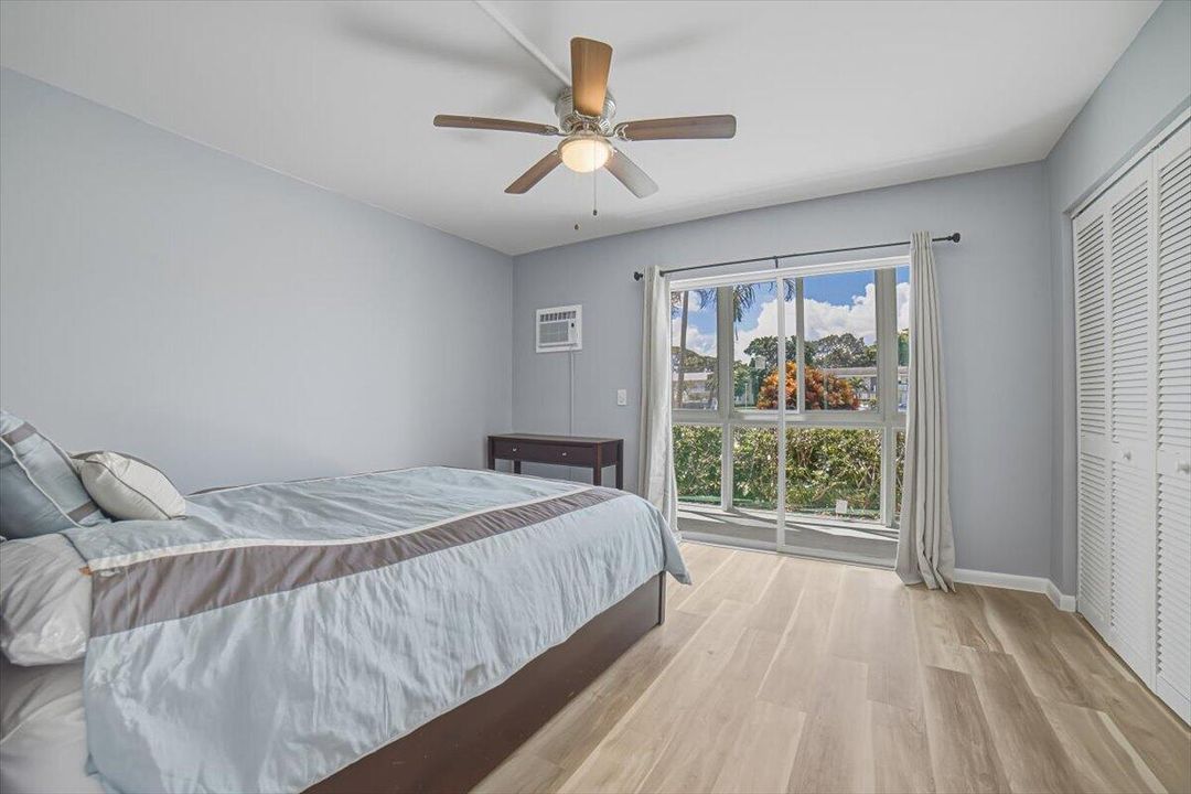 17-Bedroom