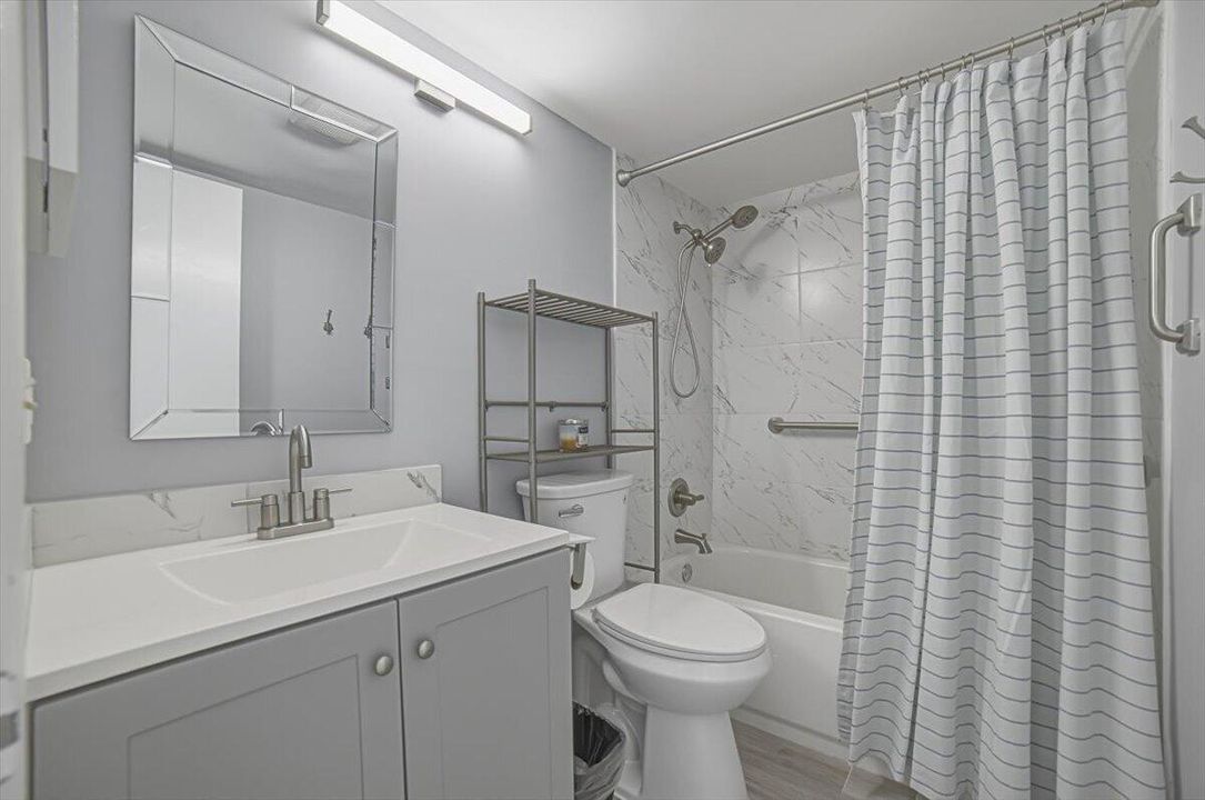 16-Bathroom