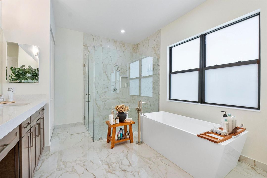 12467 Solana Bay Cir_009