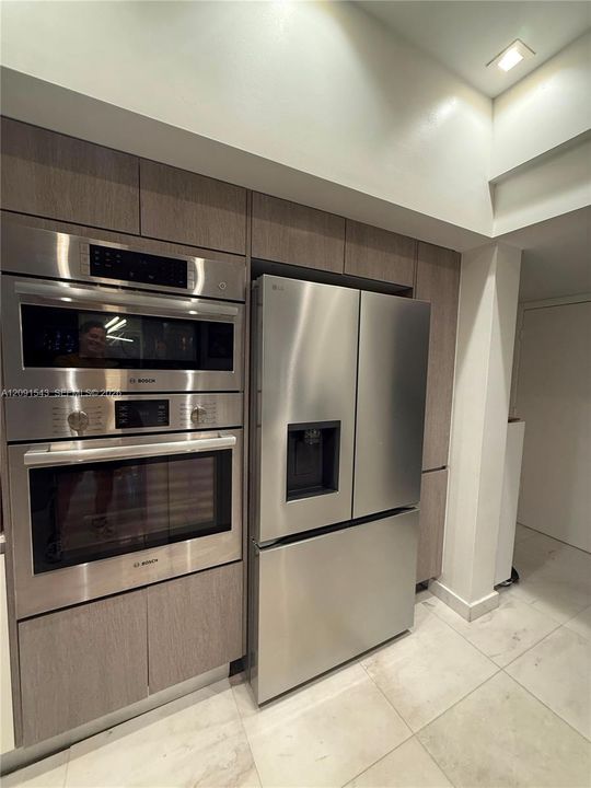 For Rent: $6,700 (3 beds, 3 baths, 1475 Square Feet)