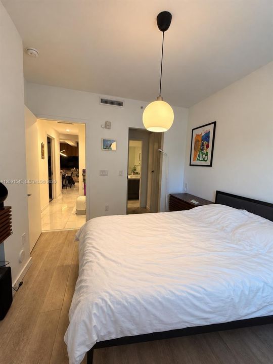 For Rent: $6,700 (3 beds, 3 baths, 1475 Square Feet)