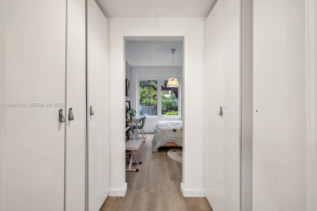 For Rent: $6,700 (3 beds, 3 baths, 1475 Square Feet)