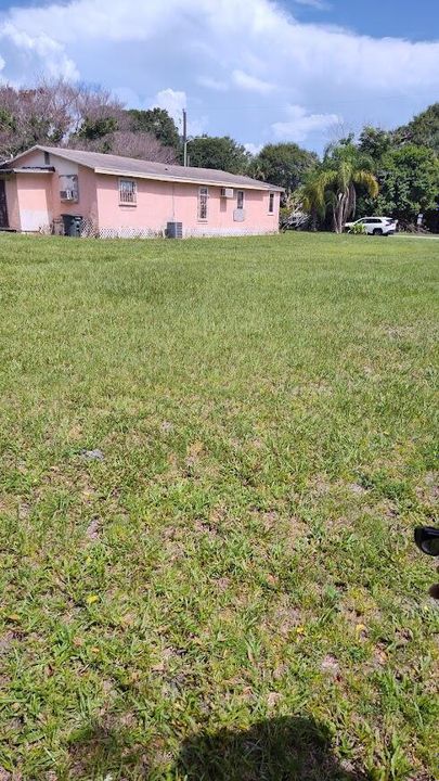 1203 Ave G.6