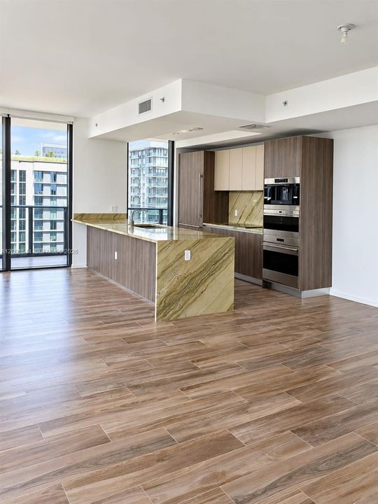 For Rent: $9,500 (3 beds, 4 baths, 1615 Square Feet)