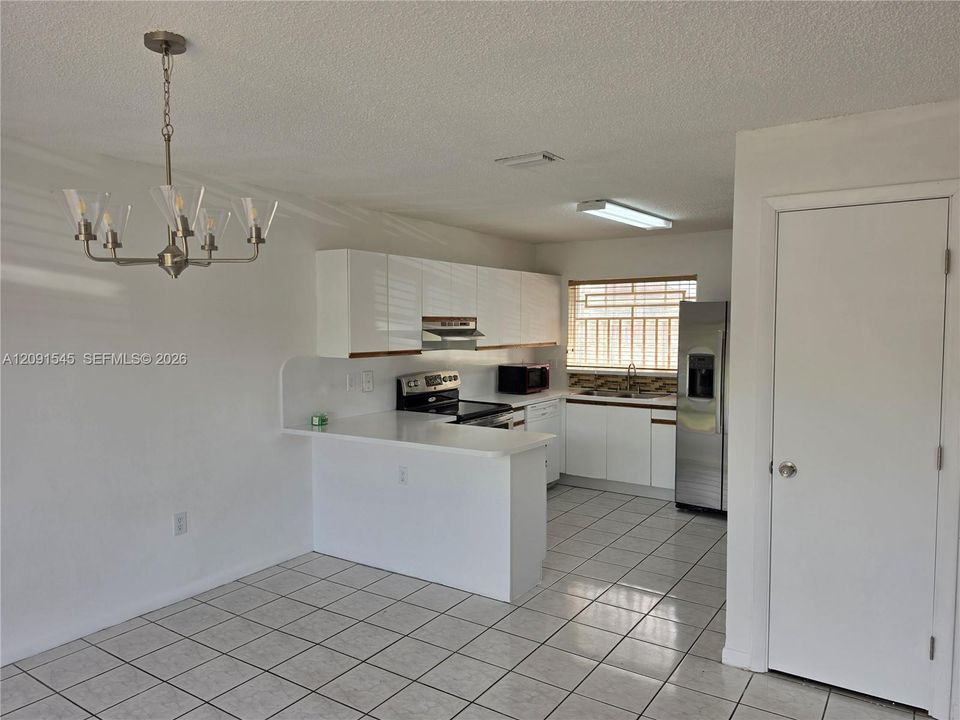 For Sale: $468,800 (3 beds, 2 baths, 1340 Square Feet)