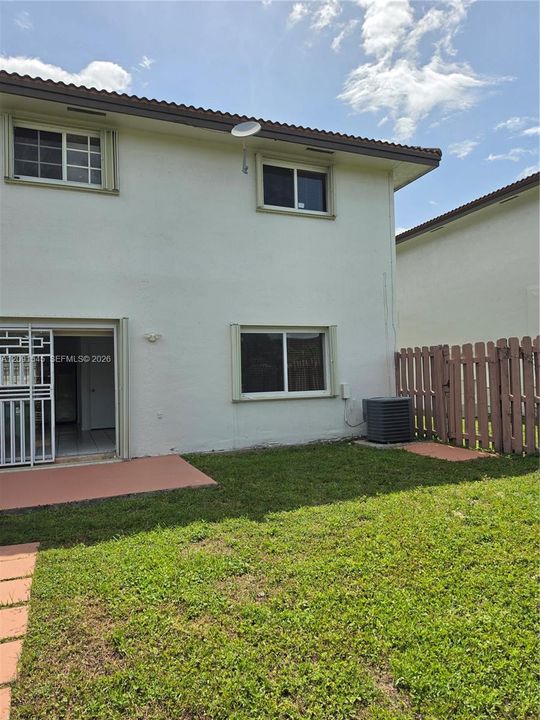 For Sale: $468,800 (3 beds, 2 baths, 1340 Square Feet)