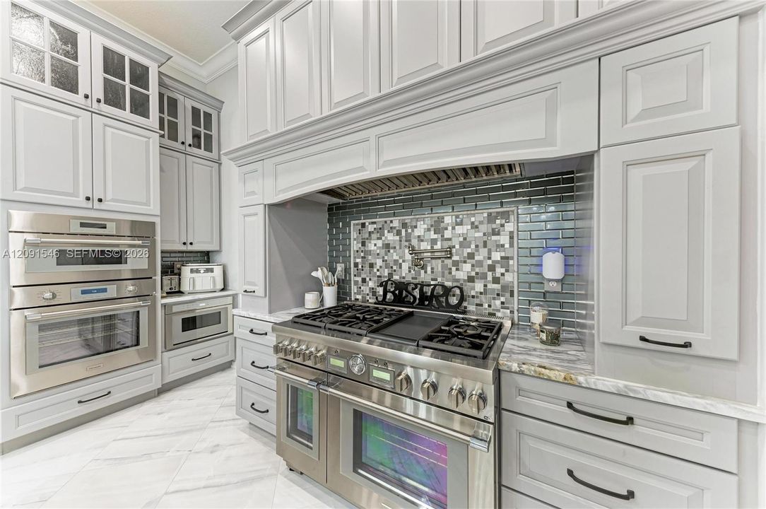 For Sale: $1,900,000 (3 beds, 3 baths, 0 Square Feet)