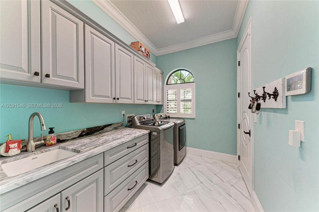 For Sale: $1,900,000 (3 beds, 3 baths, 0 Square Feet)
