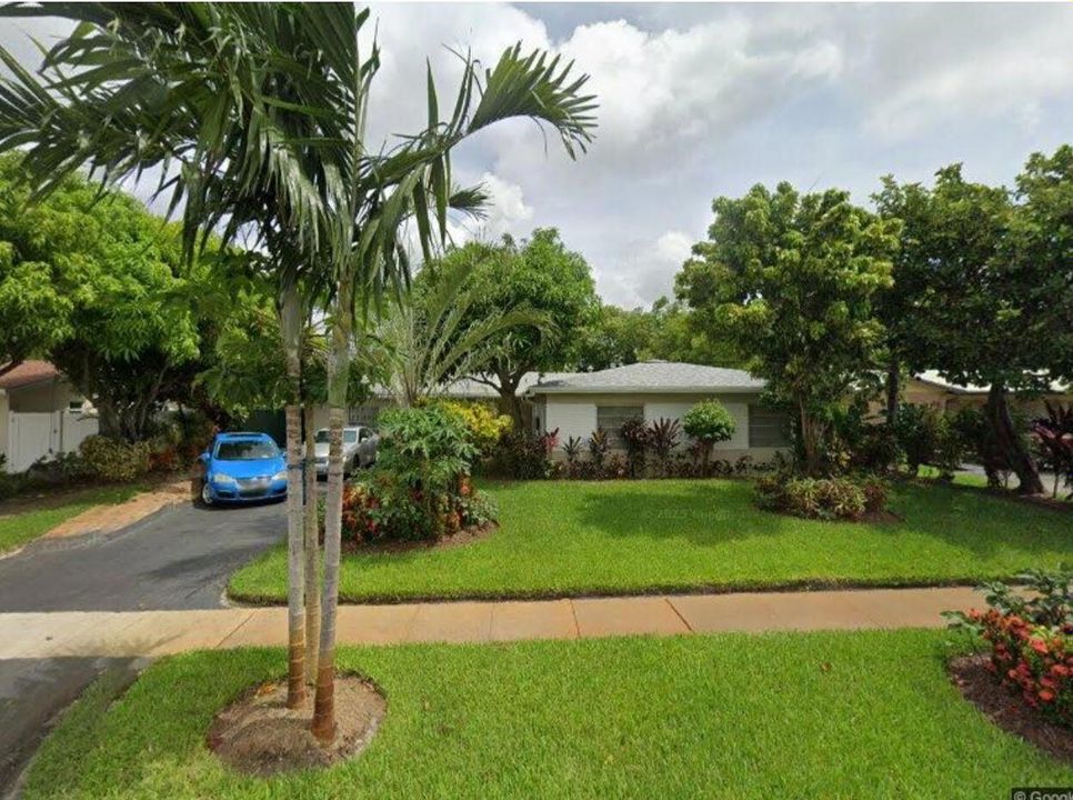 4441 NW 13 EXTERIOR