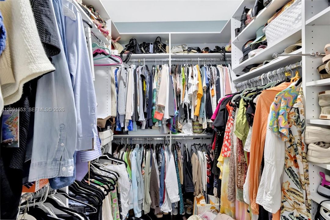 En Renta: $4,250 (3 camas, 2 baños, 2083 Pies cuadrados)