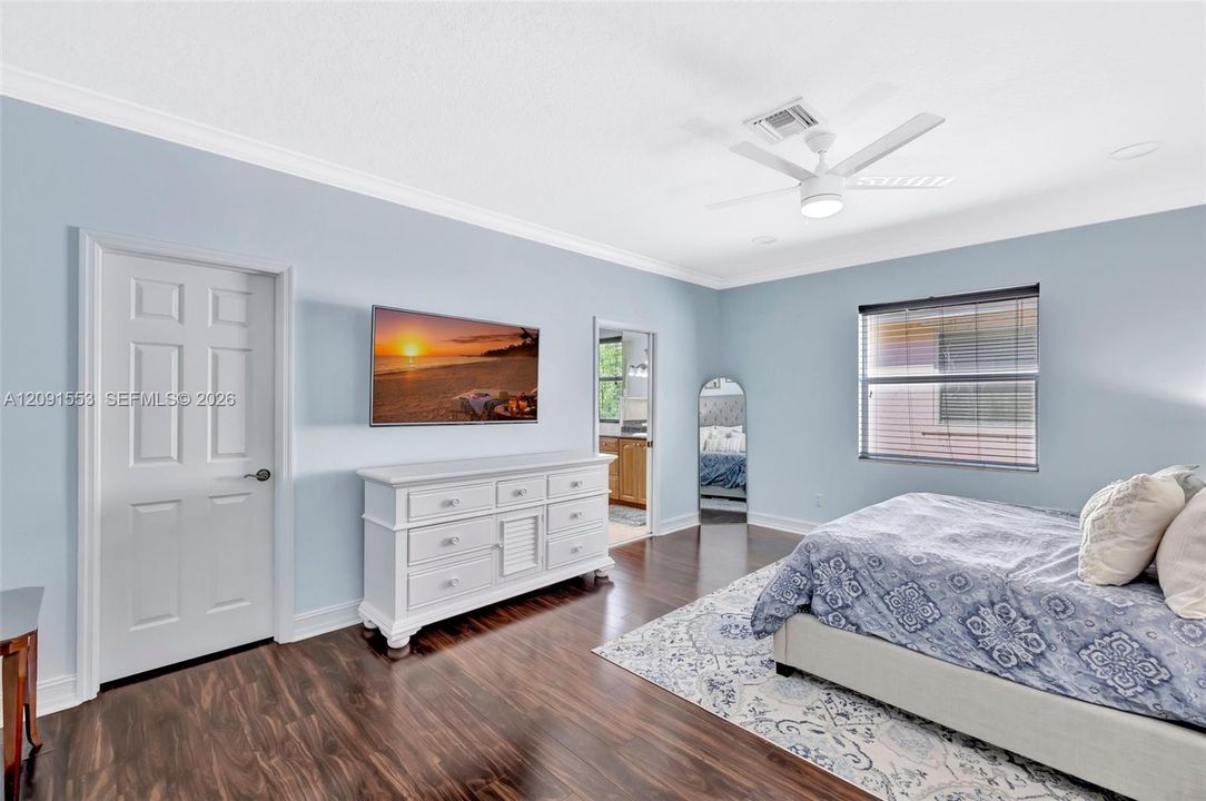 En Renta: $4,250 (3 camas, 2 baños, 2083 Pies cuadrados)