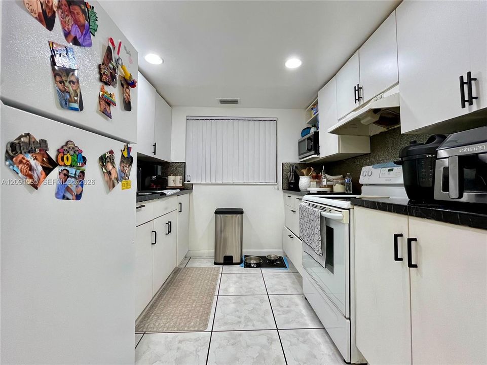 For Rent: $2,000 (2 beds, 1 baths, 1013 Square Feet)