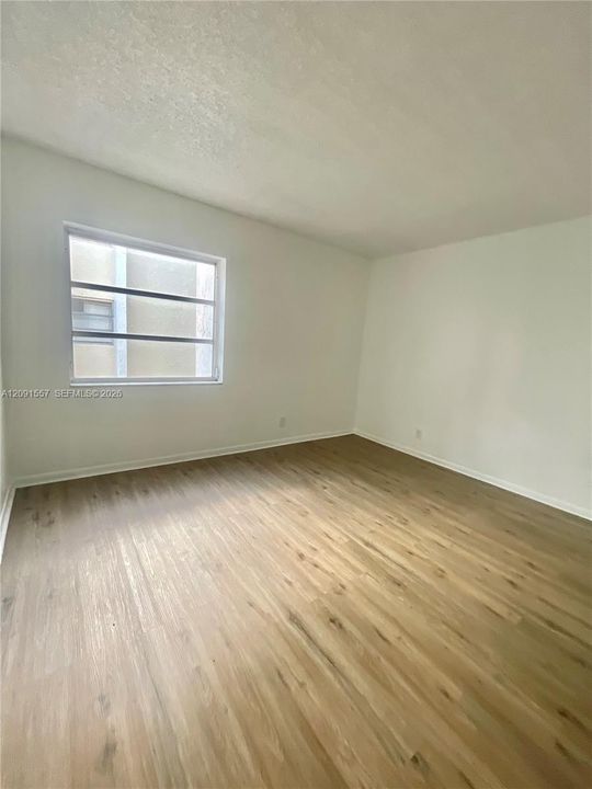 For Rent: $2,200 (2 beds, 2 baths, 847 Square Feet)