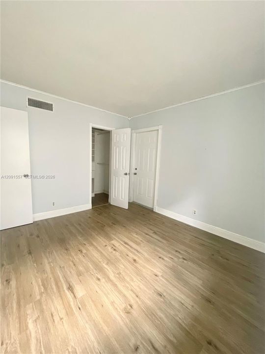 For Rent: $2,200 (2 beds, 2 baths, 847 Square Feet)