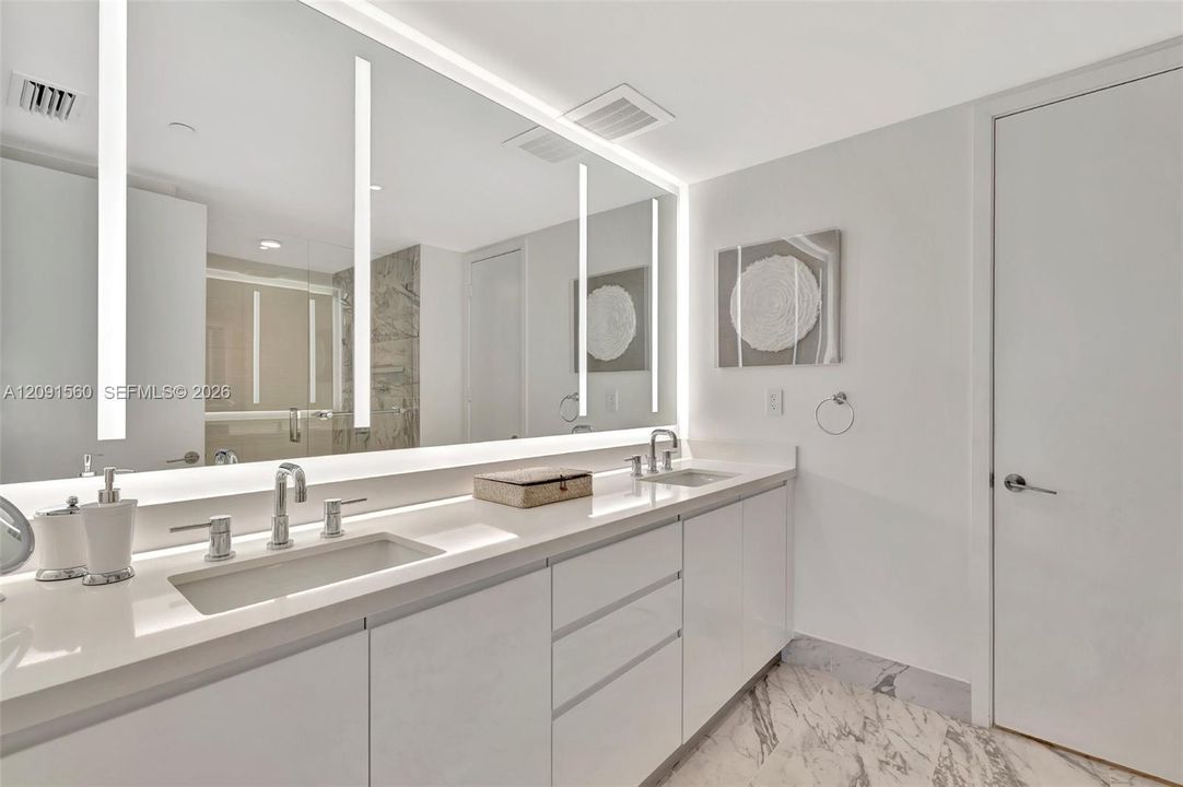 En Venta: $949,000 (2 camas, 2 baños, 1538 Pies cuadrados)