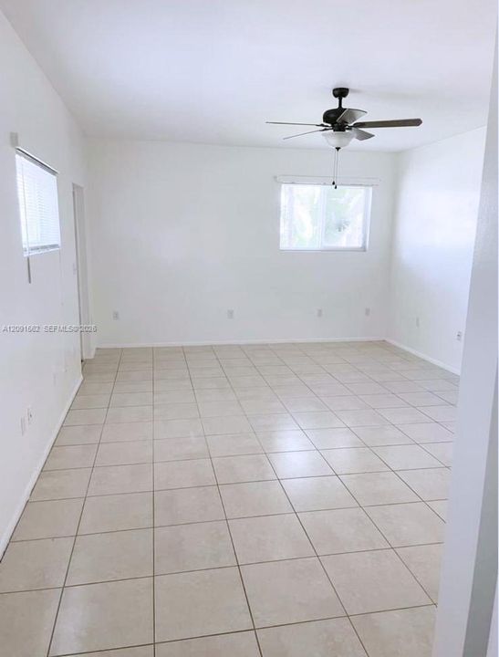 For Rent: $1,200 (0 beds, 1 baths, 0 Square Feet)