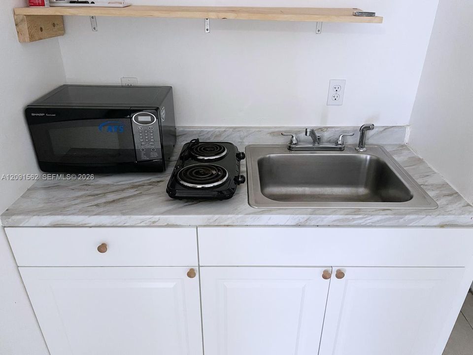 For Rent: $1,200 (0 beds, 1 baths, 0 Square Feet)