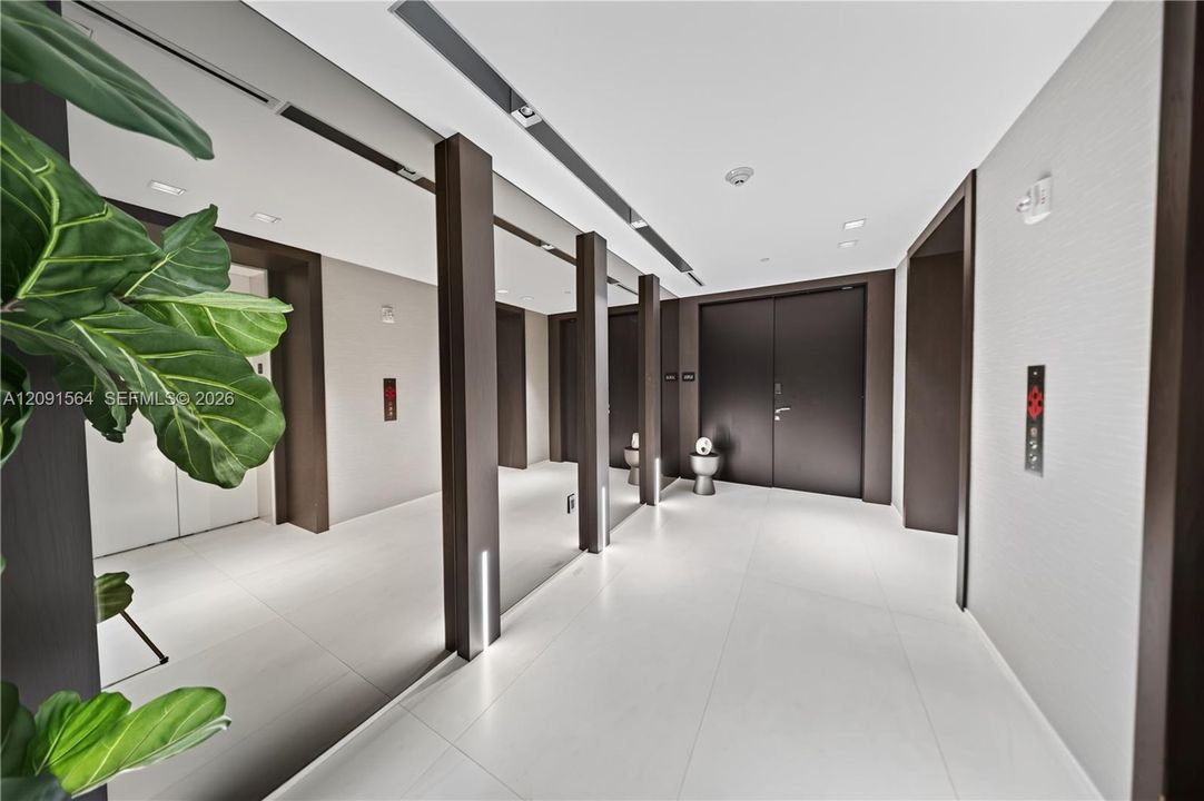 На продажу: $7,185,000 (4 спален, 5 ванн, 4600 Квадратных фут)
