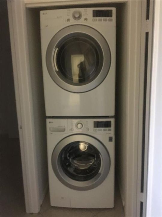 MEADOWRIDGE 240 laundry