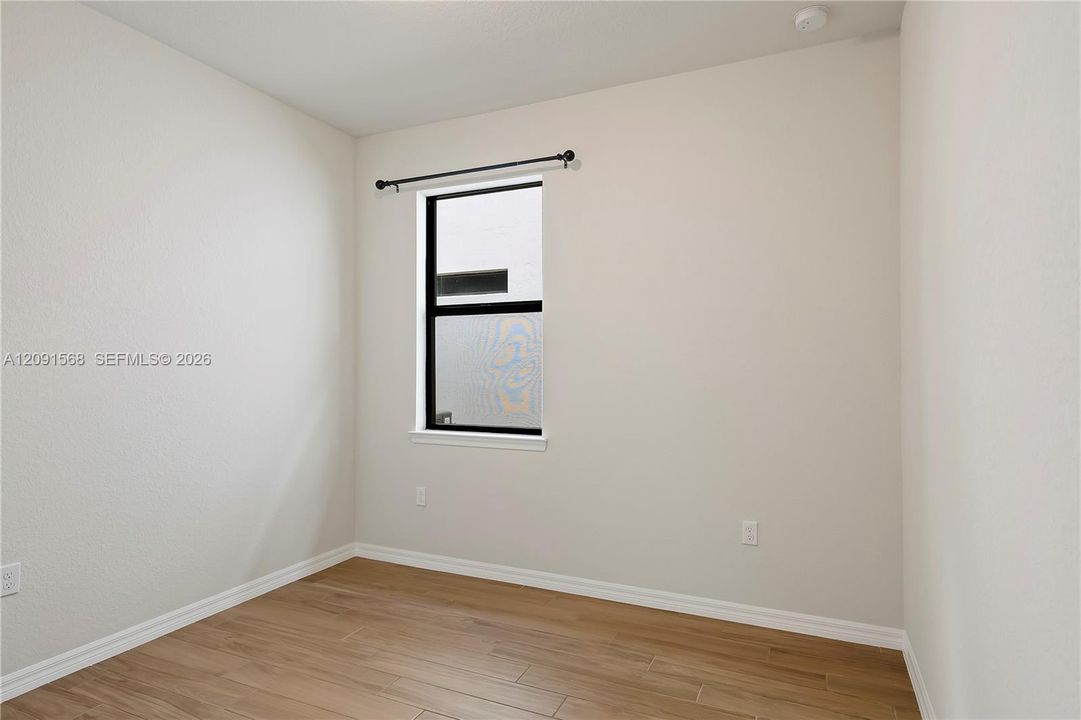 For Rent: $4,900 (3 beds, 2 baths, 2094 Square Feet)