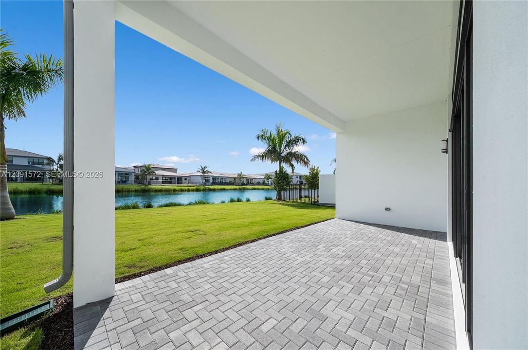 En Venta: $1,875,000 (3 camas, 3 baños, 3561 Pies cuadrados)