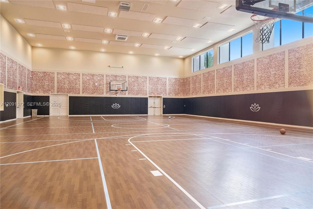 En Venta: $1,875,000 (3 camas, 3 baños, 3561 Pies cuadrados)