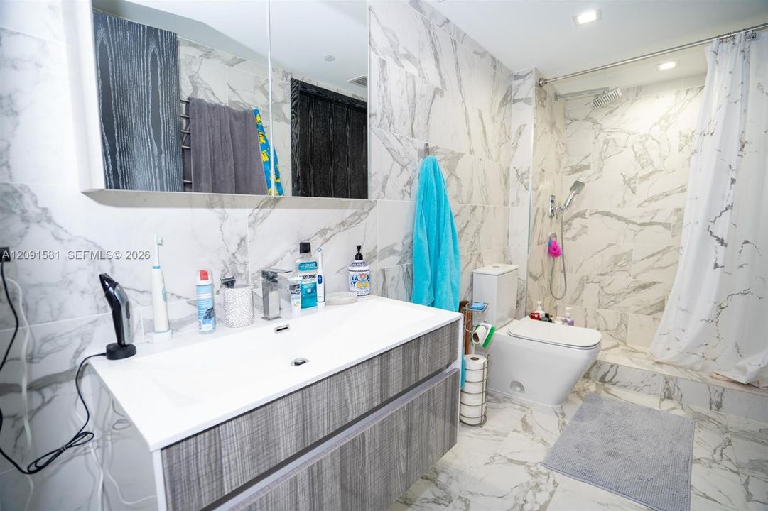 For Rent: $6,500 (2 beds, 2 baths, 1782 Square Feet)