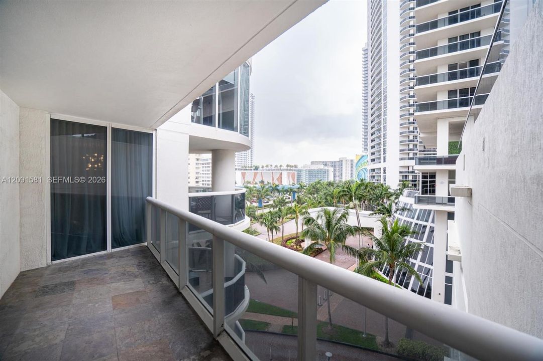 For Rent: $6,500 (2 beds, 2 baths, 1782 Square Feet)